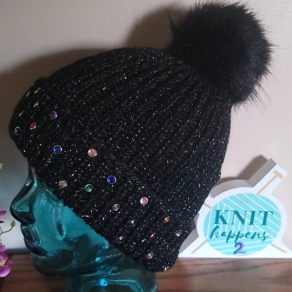 New handmade lurex yarn rhinestones pompom beanie - Picture 5 of 5